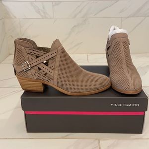 NIB Vince Camuto Suede Pranika Bootie